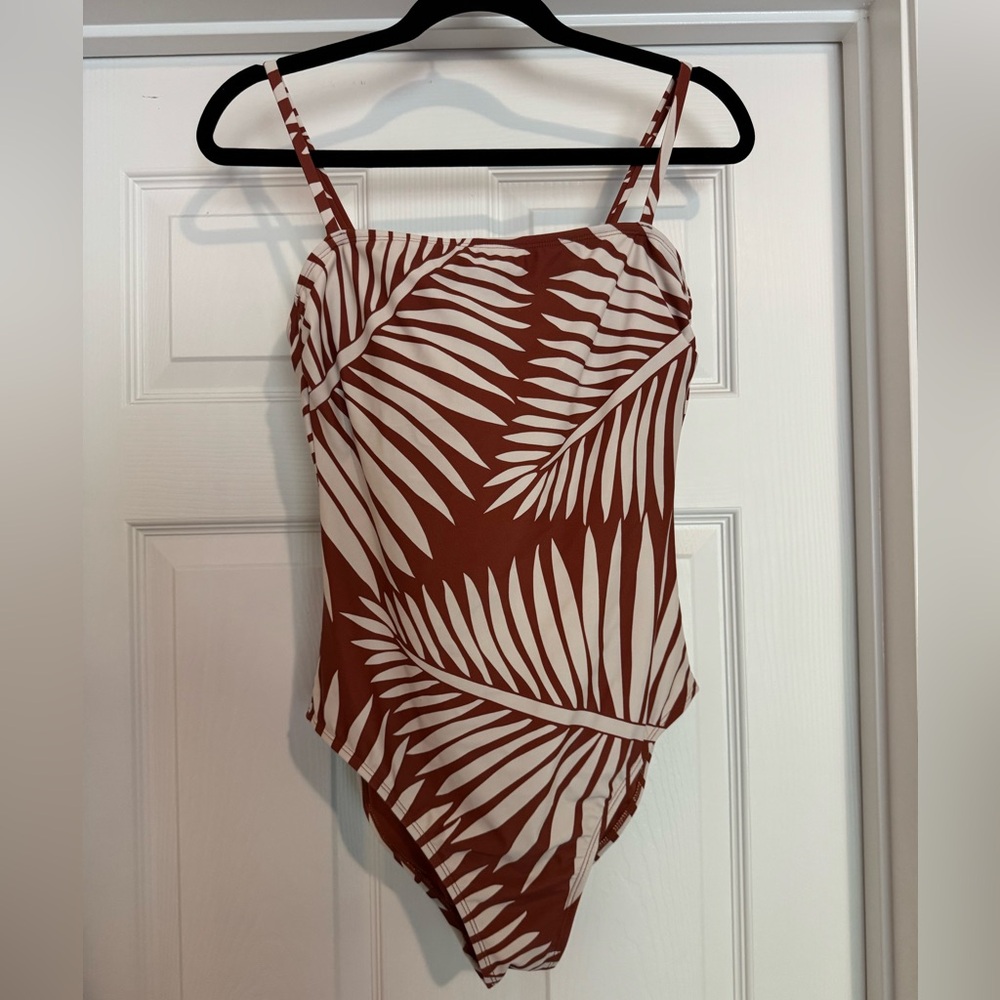 New With No Tag Swimsuit Shade & Shore Rust and White Striped Swimsuit - Picture 9 of 9